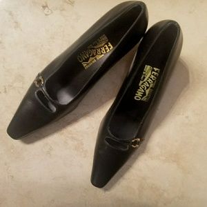 NEW Ferragamo Heels size 8 black